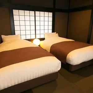  別荘 ホスタ 梅小路 雅