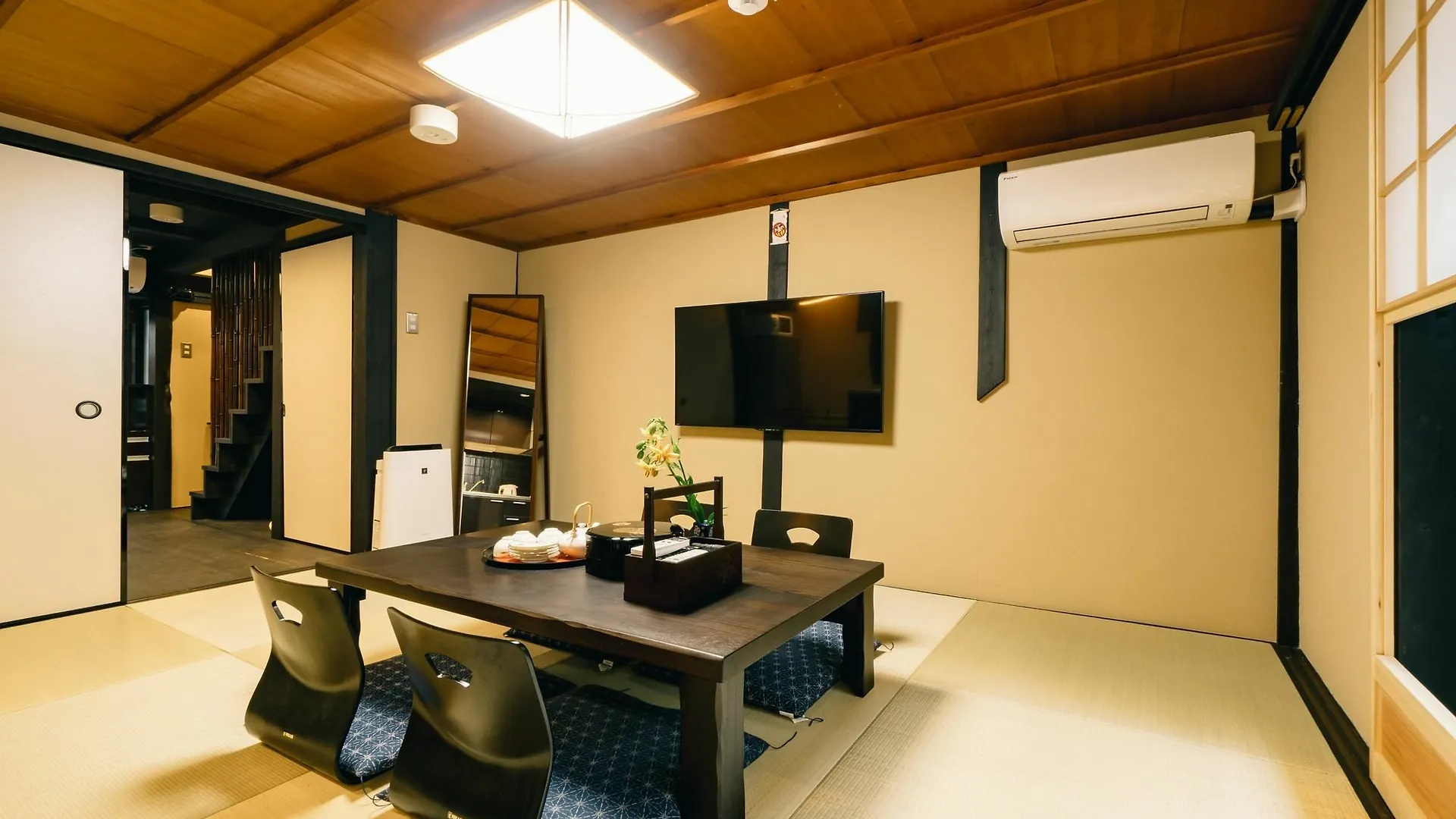 Miro Sanjo Umemiyacho Tei Villa Kyoto 0*,
